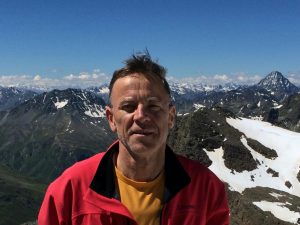 Uli -Hobby Bergwanderer in den Alpen