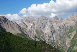 Lechtaler Höhenweg Blick zum Augsburger Höhenweg