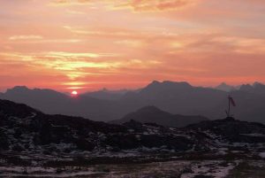 Walserweg - Sonnenaufgang an der Göppinger Hütte