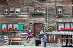 Schweiz-Vals-Holzhaus