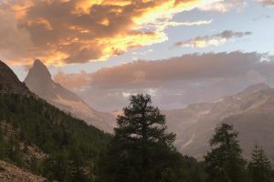 Zermatt-Ze-Seevjinu-Matterhorn